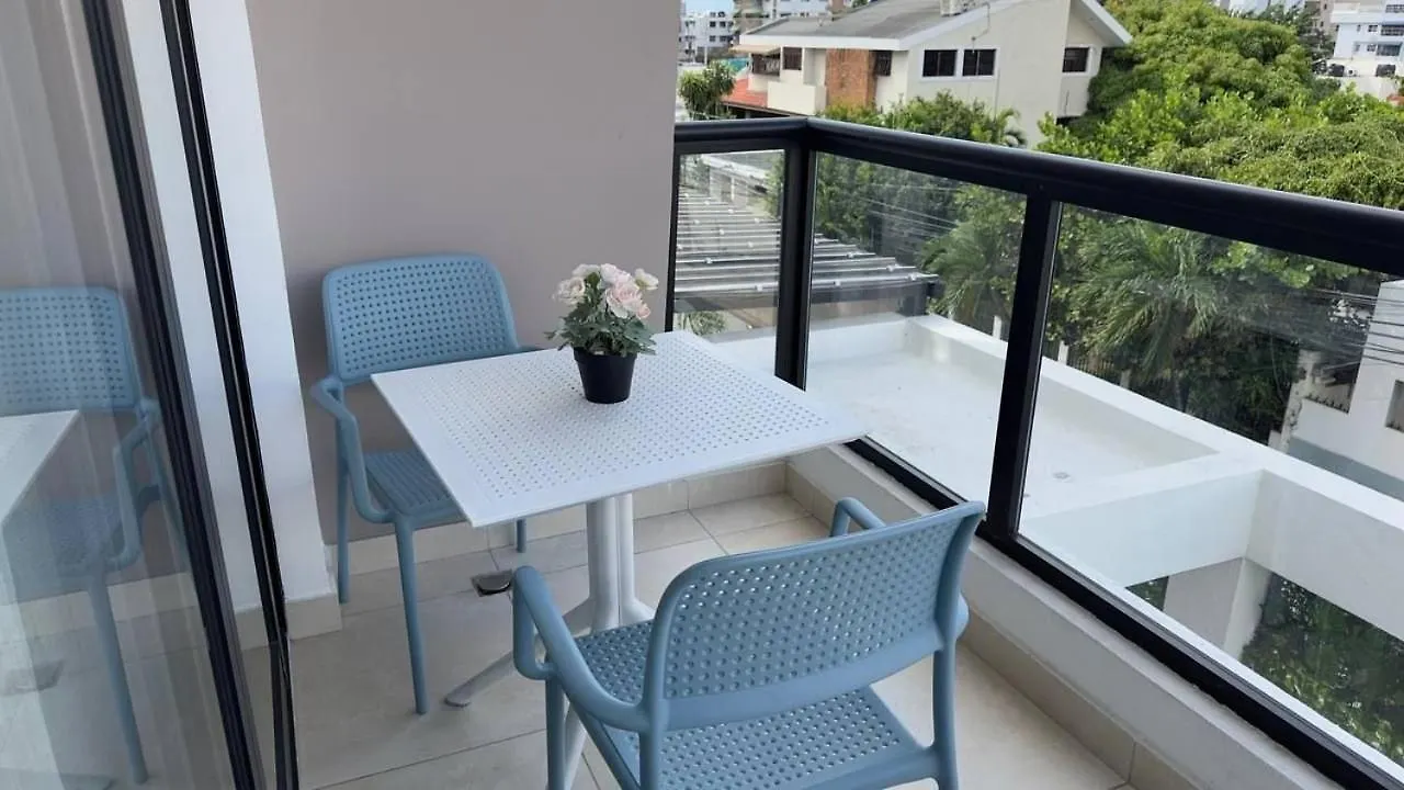Bello Apartamento En Evaristo Morales, 1 Br Santo Domingo